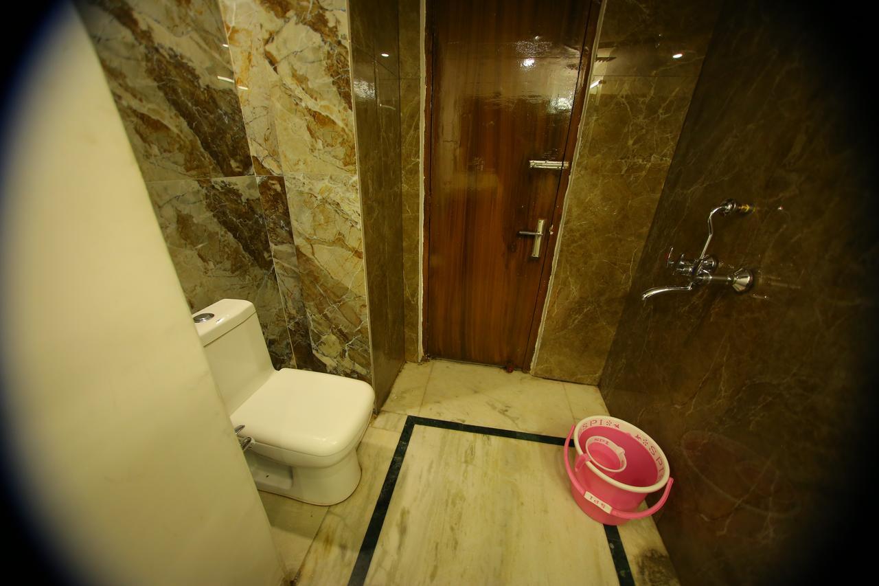 Hotel Osakataj à Agra  Extérieur photo