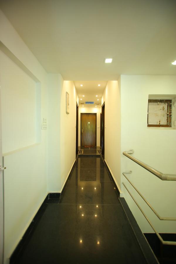 Hotel Osakataj à Agra  Extérieur photo