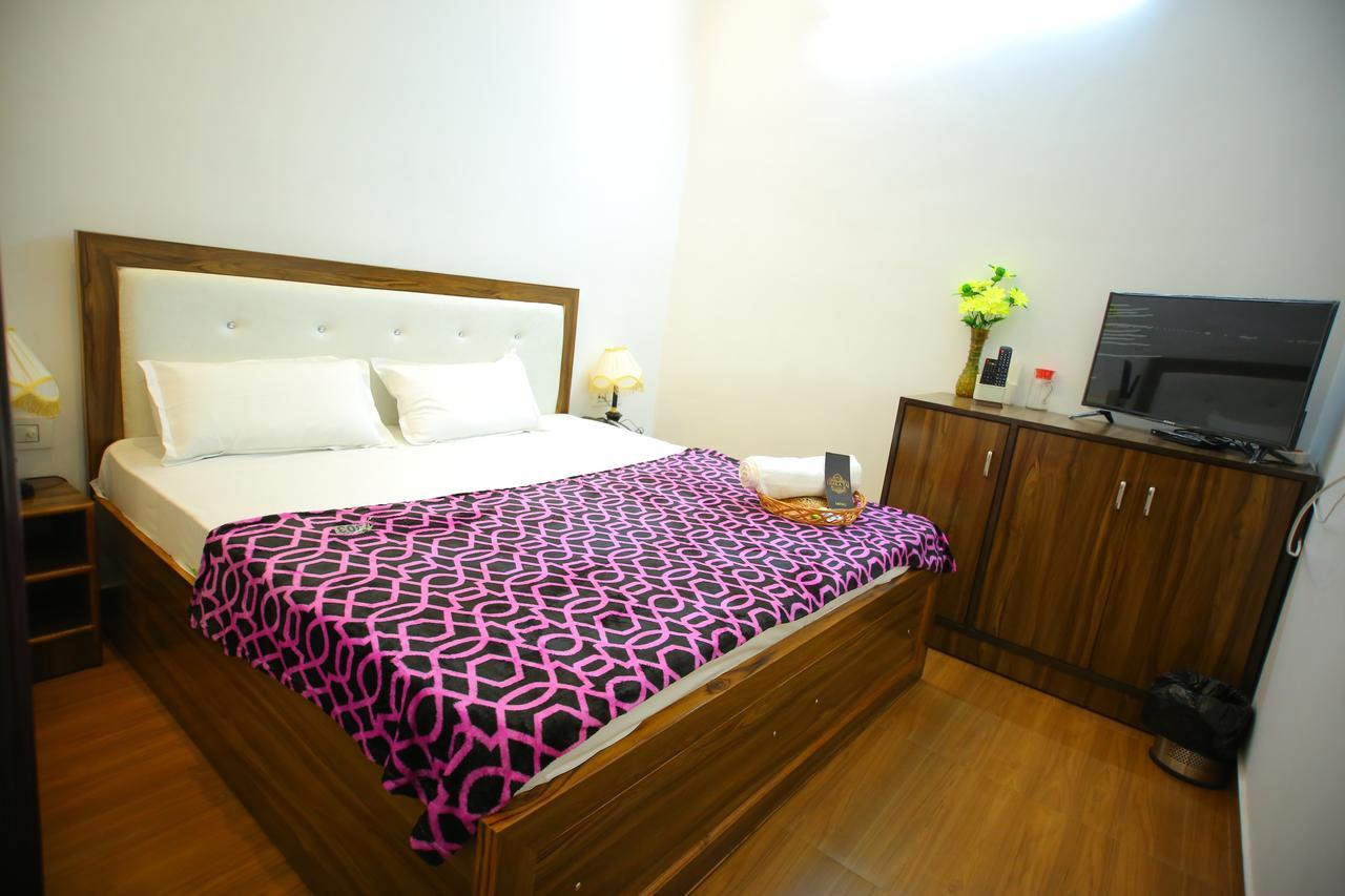 Hotel Osakataj à Agra  Extérieur photo