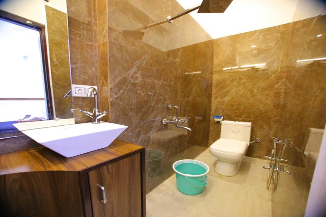 Hotel Osakataj à Agra  Extérieur photo